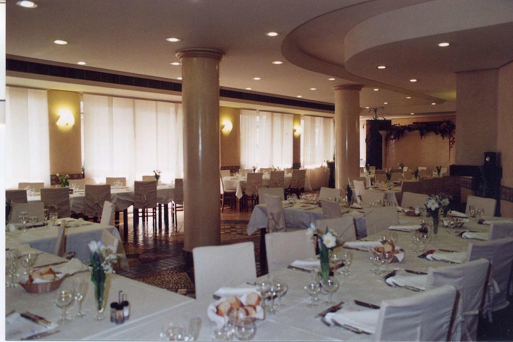 Locanda Sant'Ambrogio Cislago Eksteriør bilde